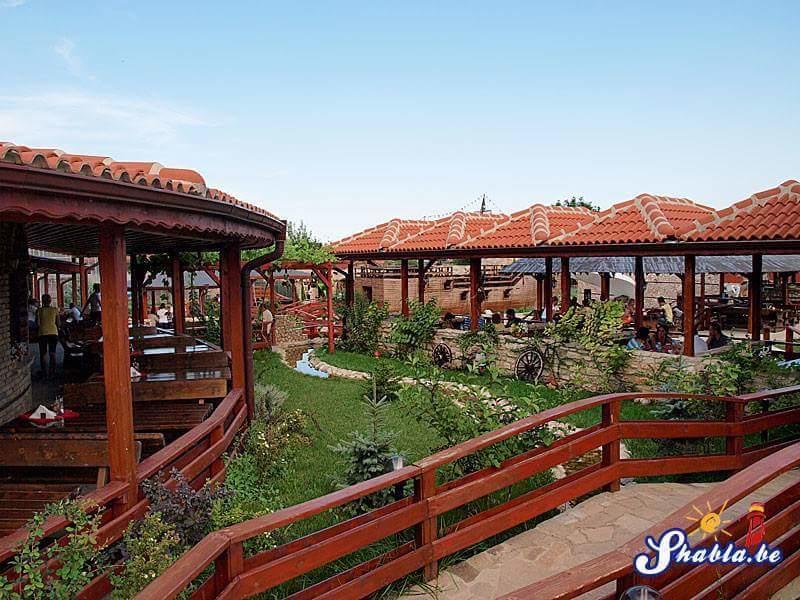 Guest Rooms Wild Duck Ezerets Bagian luar foto